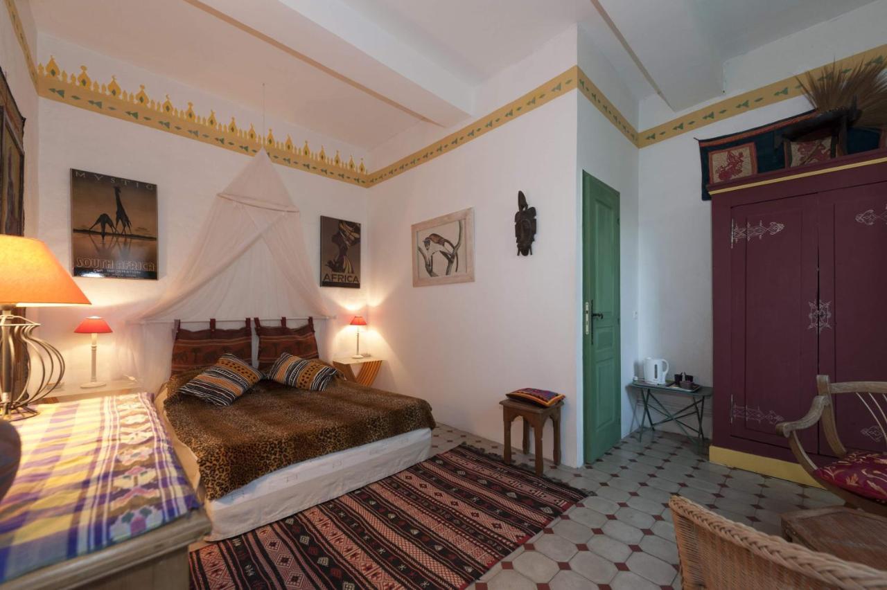 La Bastide De Boisset Bed & Breakfast Argilliers Dış mekan fotoğraf