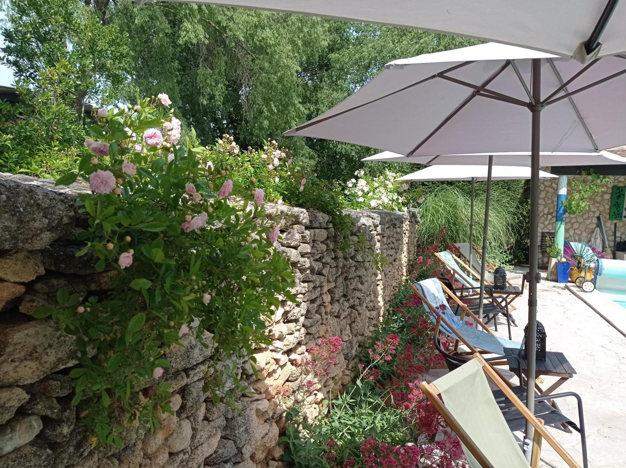 La Bastide De Boisset Bed & Breakfast Argilliers Dış mekan fotoğraf